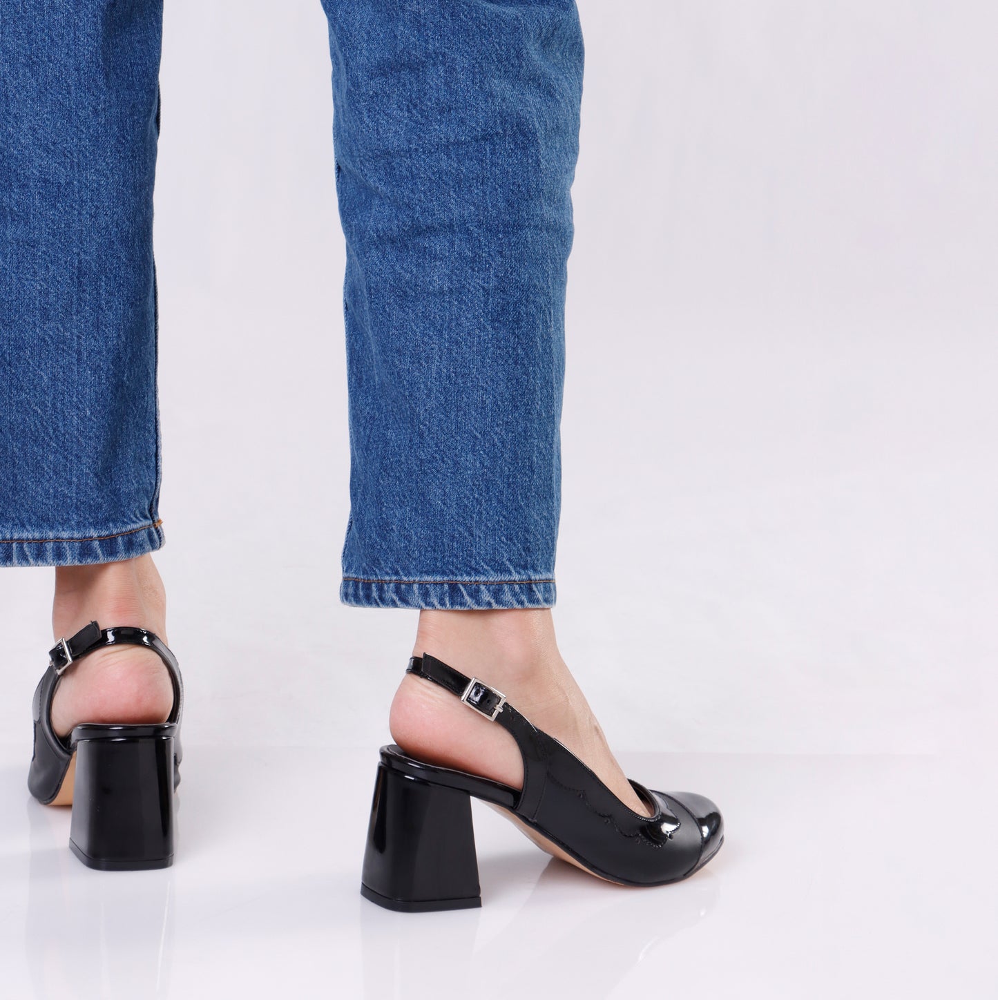 Low Heels | Black