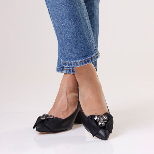 Low Heels | Black with Bow