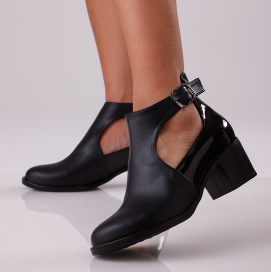 Low Heels Ankle Boots | One Stripe