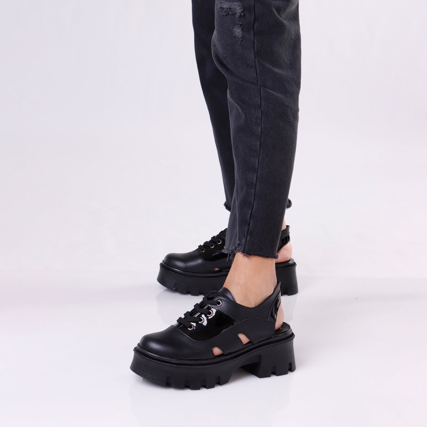 Chunky Lace Loafer | Full Black