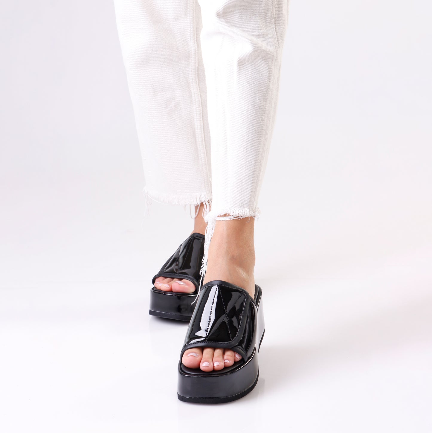 Chunky Mule | Black Glossy