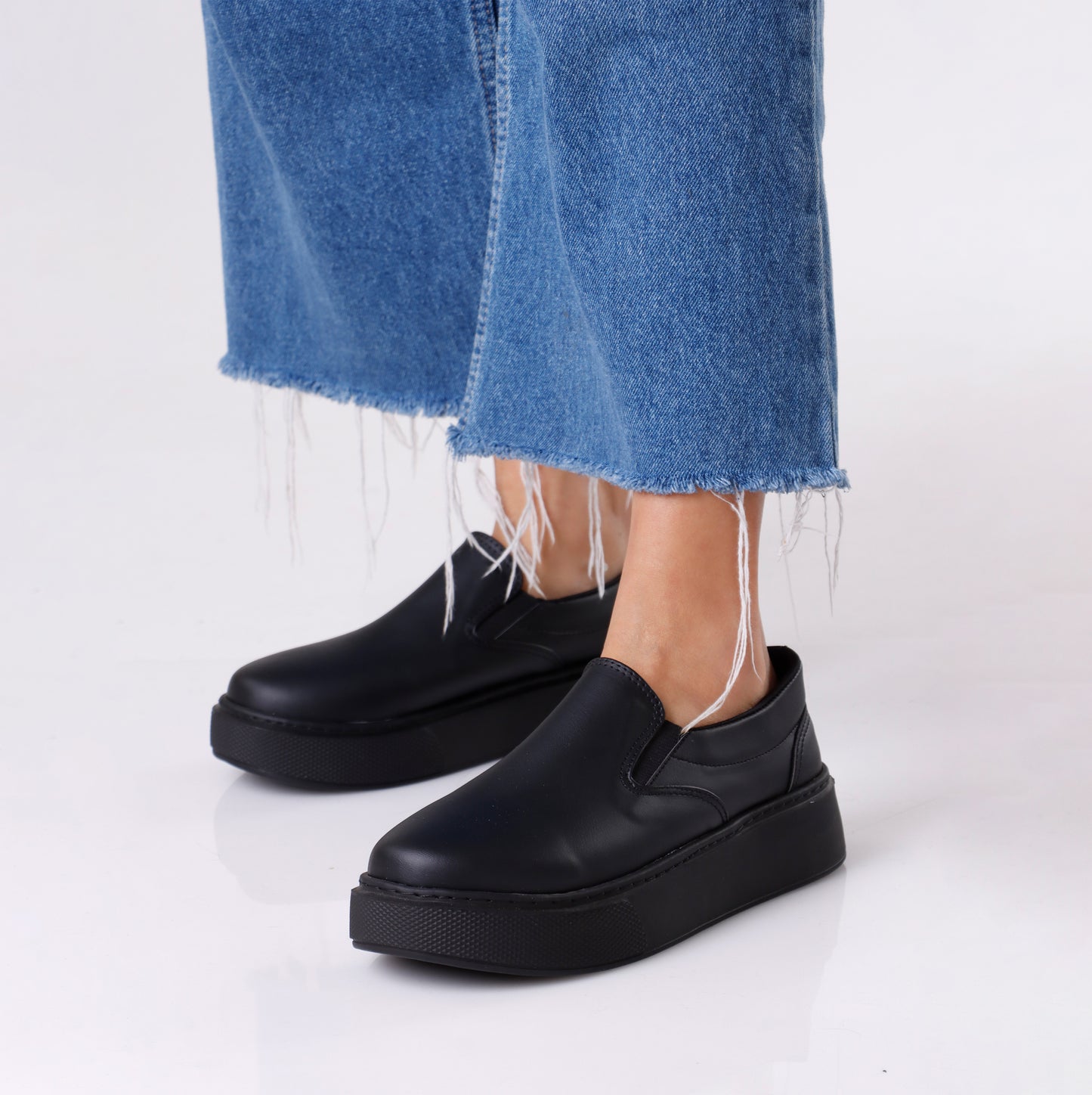 Slip On Platform | Full Black