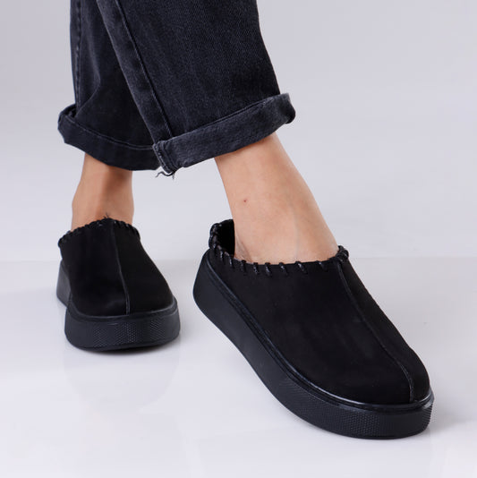 Velvet Slip On | 2 colors.