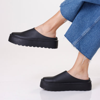 Platform Slipper | Leather Black & Beige