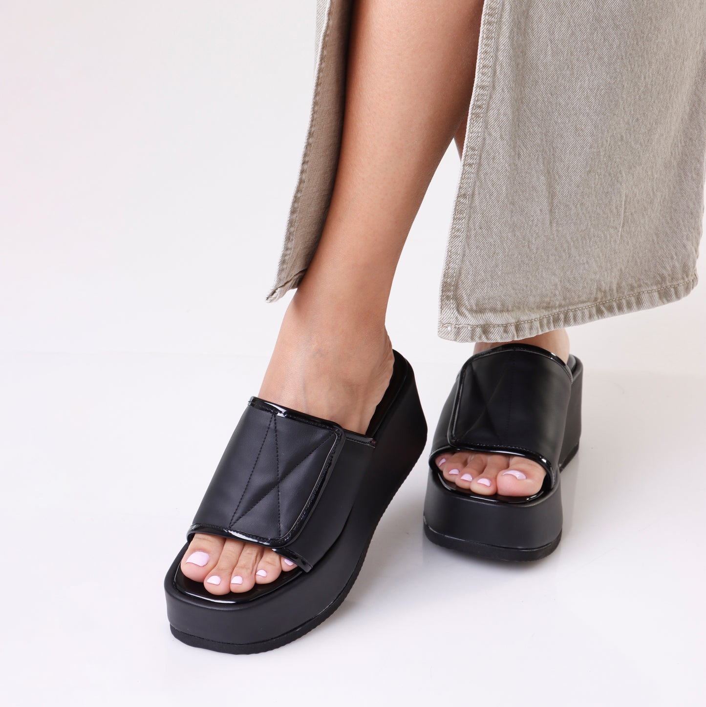 Chunky Mule | 3 Colors