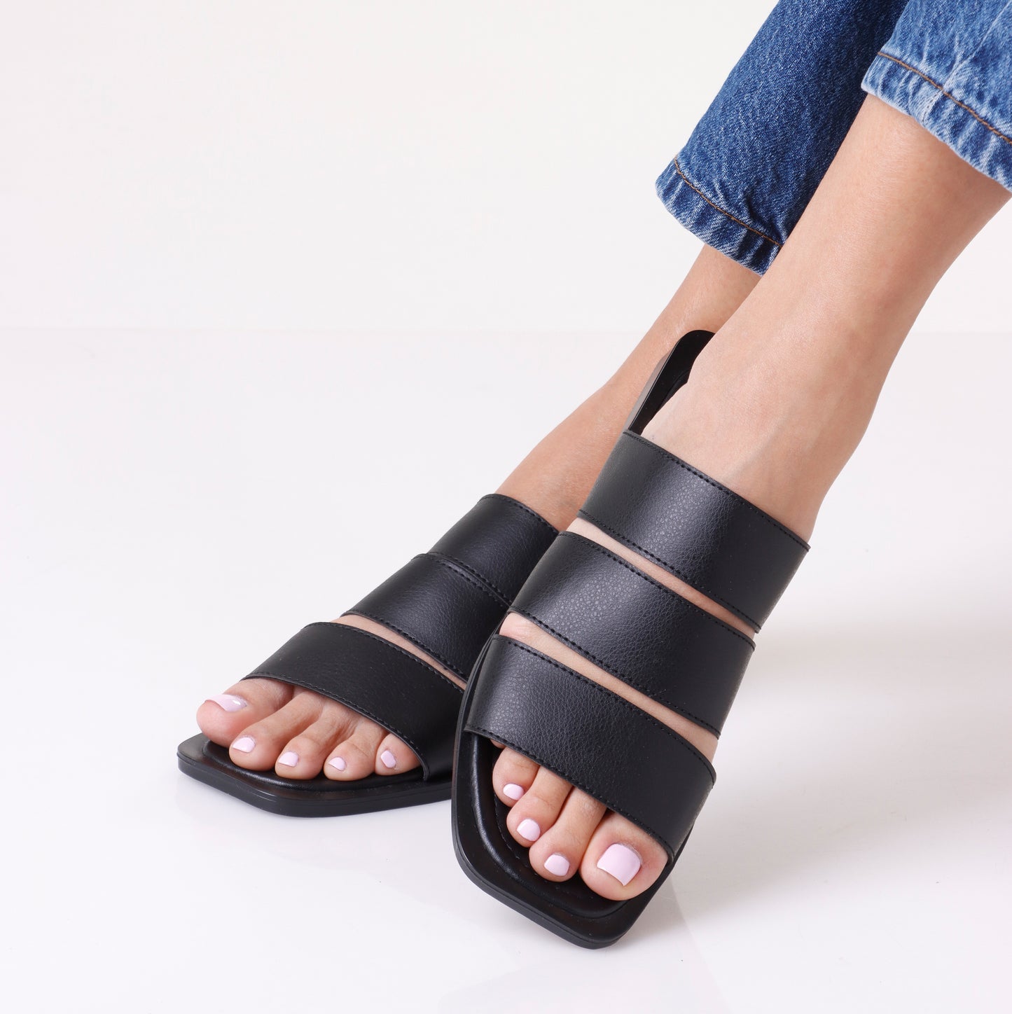 Strap Slipper | Full Black