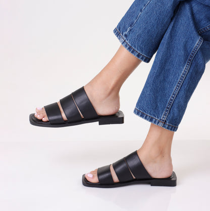 Strap Slipper | Full Black