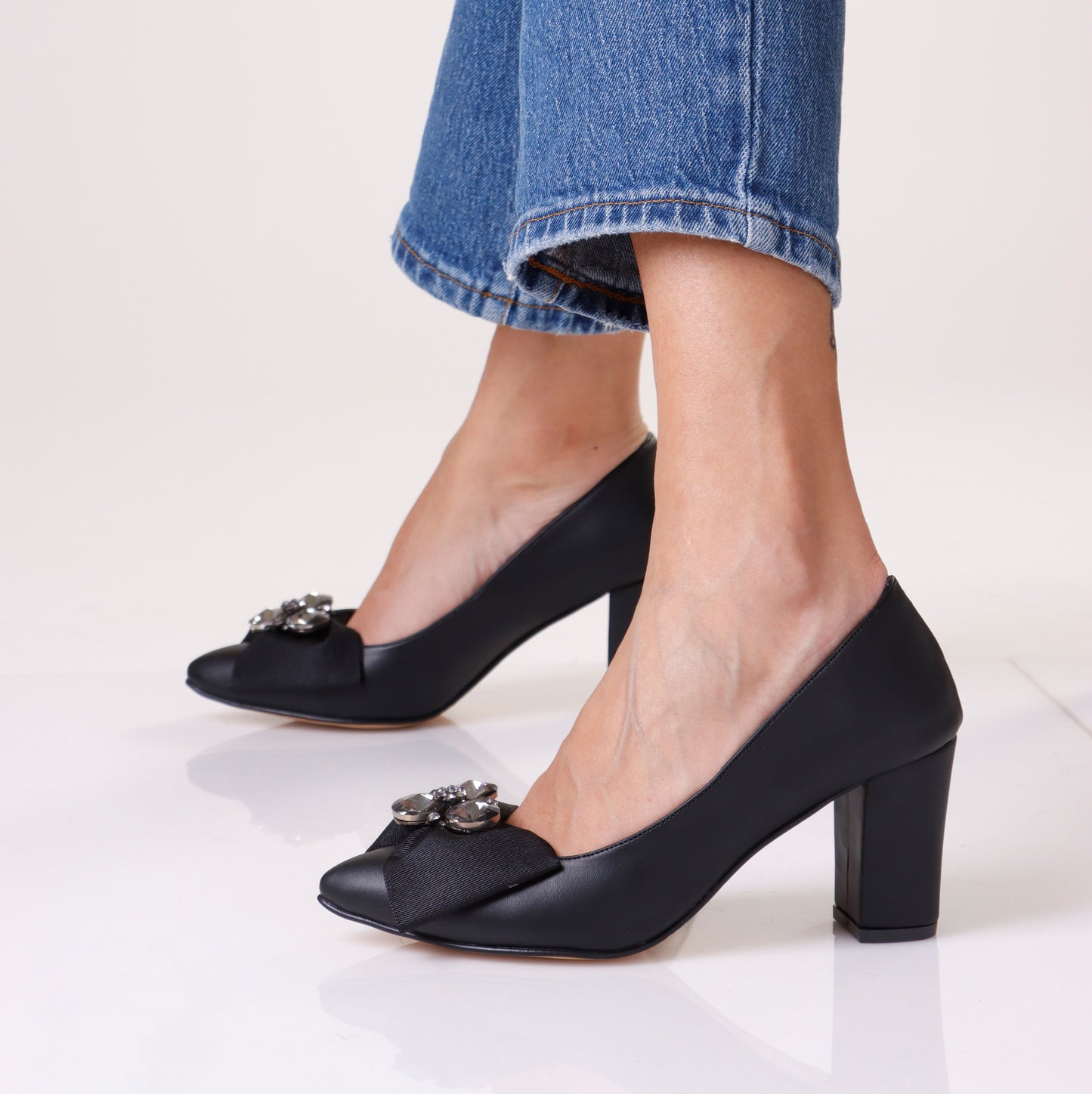 Low Heels | Black with Bow