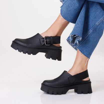 Chunky Buckle Loafer | Black