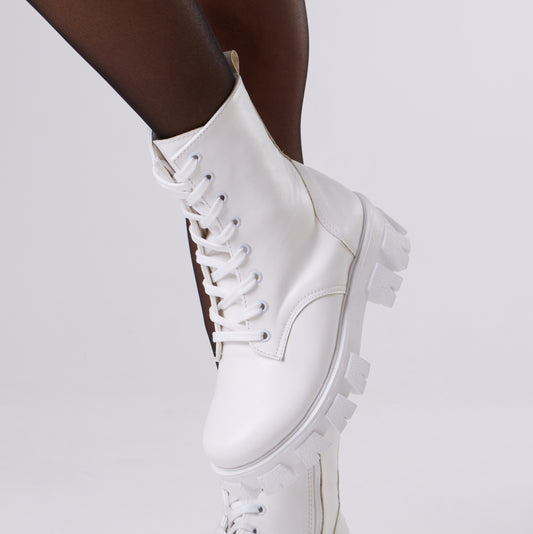 High Lace Boots | Full White