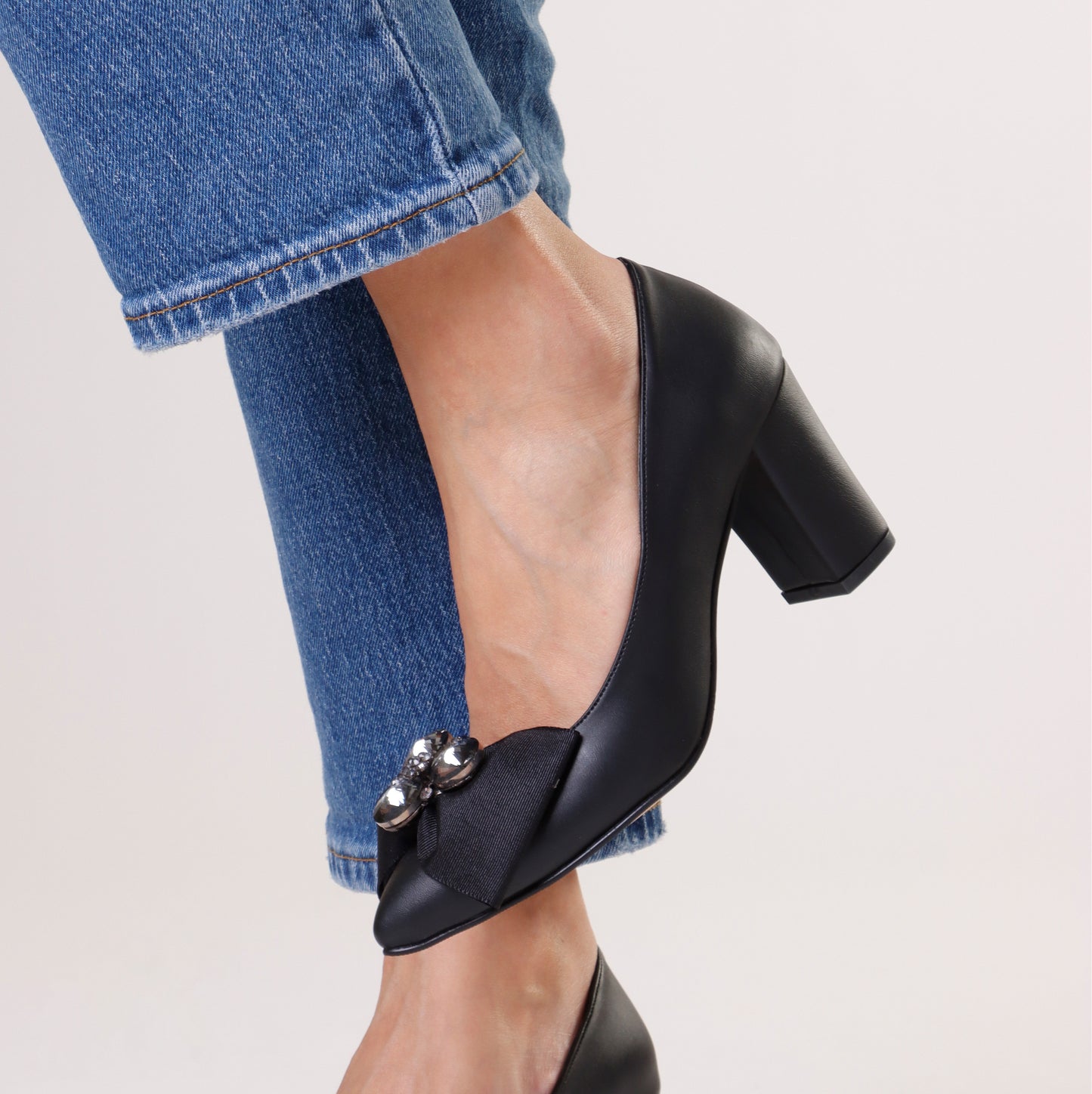 Low Heels | Black with Bow